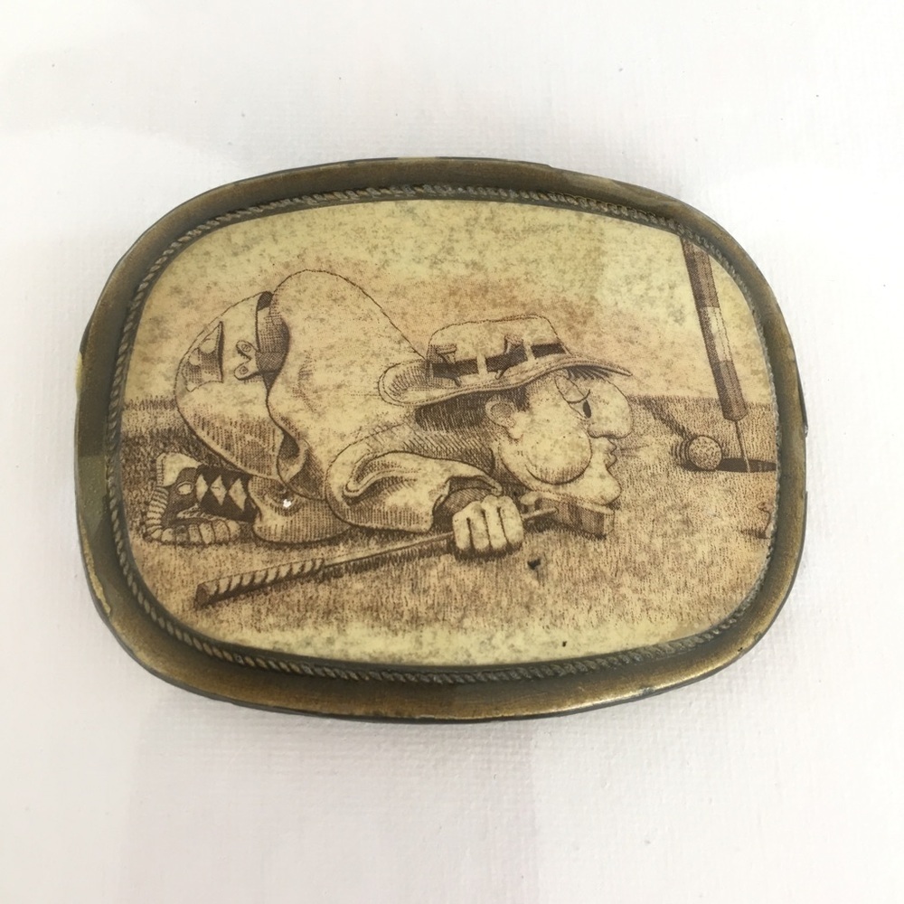 Vintage Novelty Brass Belt Buckle Cartoon Golfer Blowing Golf Ball Into The Hole